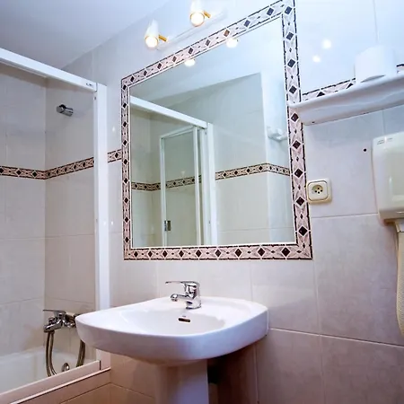 Hotel Ballarin *
