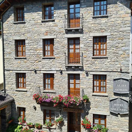 Hotel Ballarin Torla