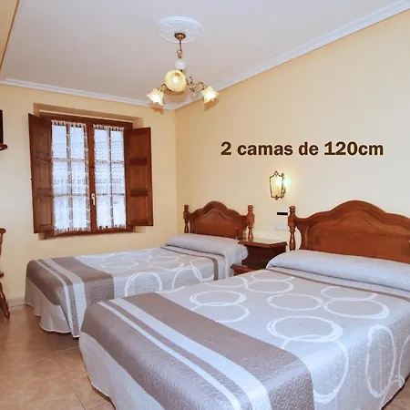Ballarin Hotel *
