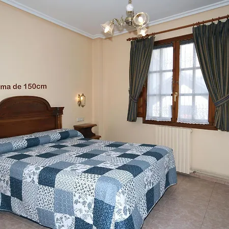 Ballarin Hotell