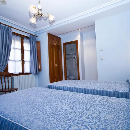 Ballarin Hotell